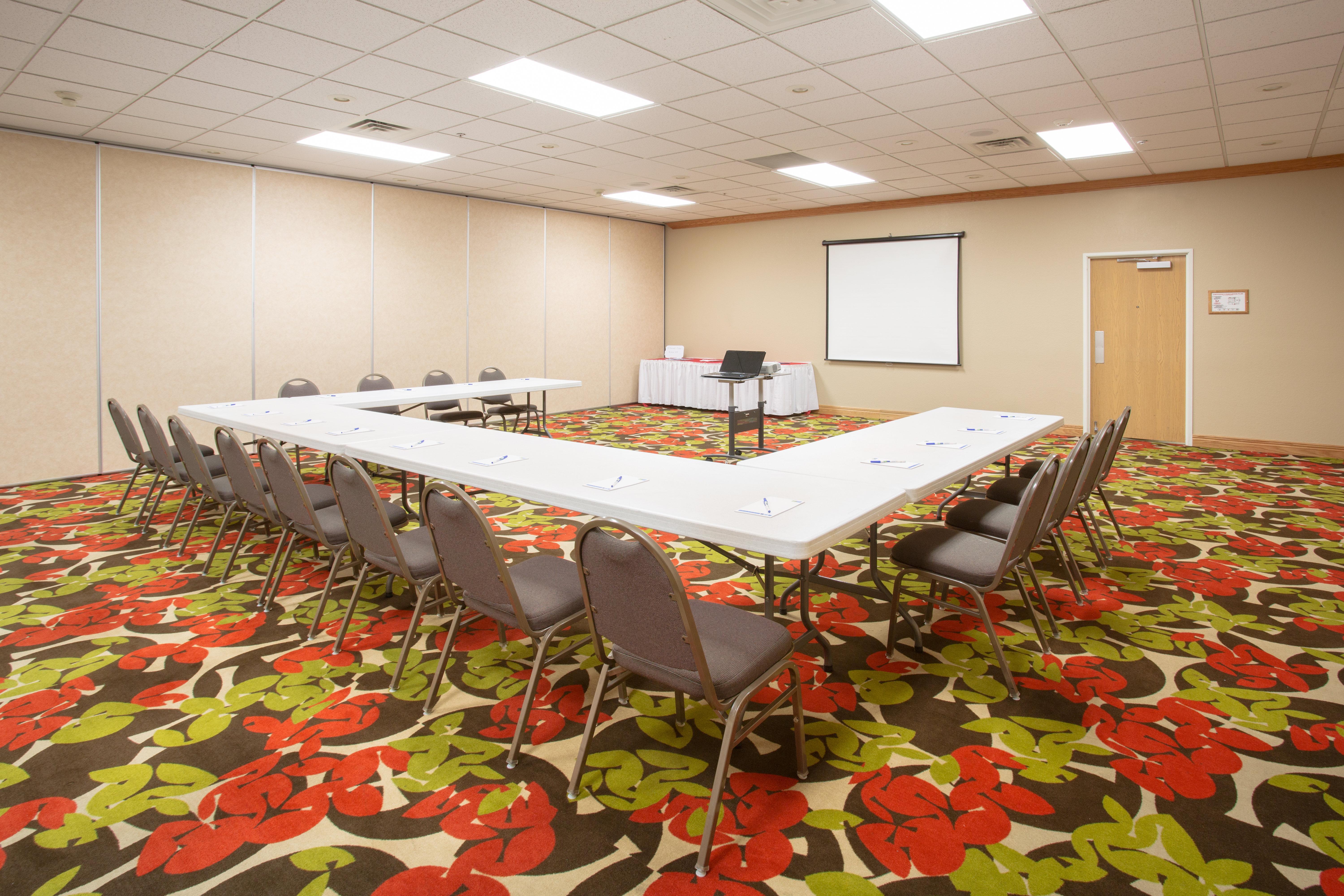 Holiday Inn Express Hotel & Suites Lexington By Ihg Exterior foto
